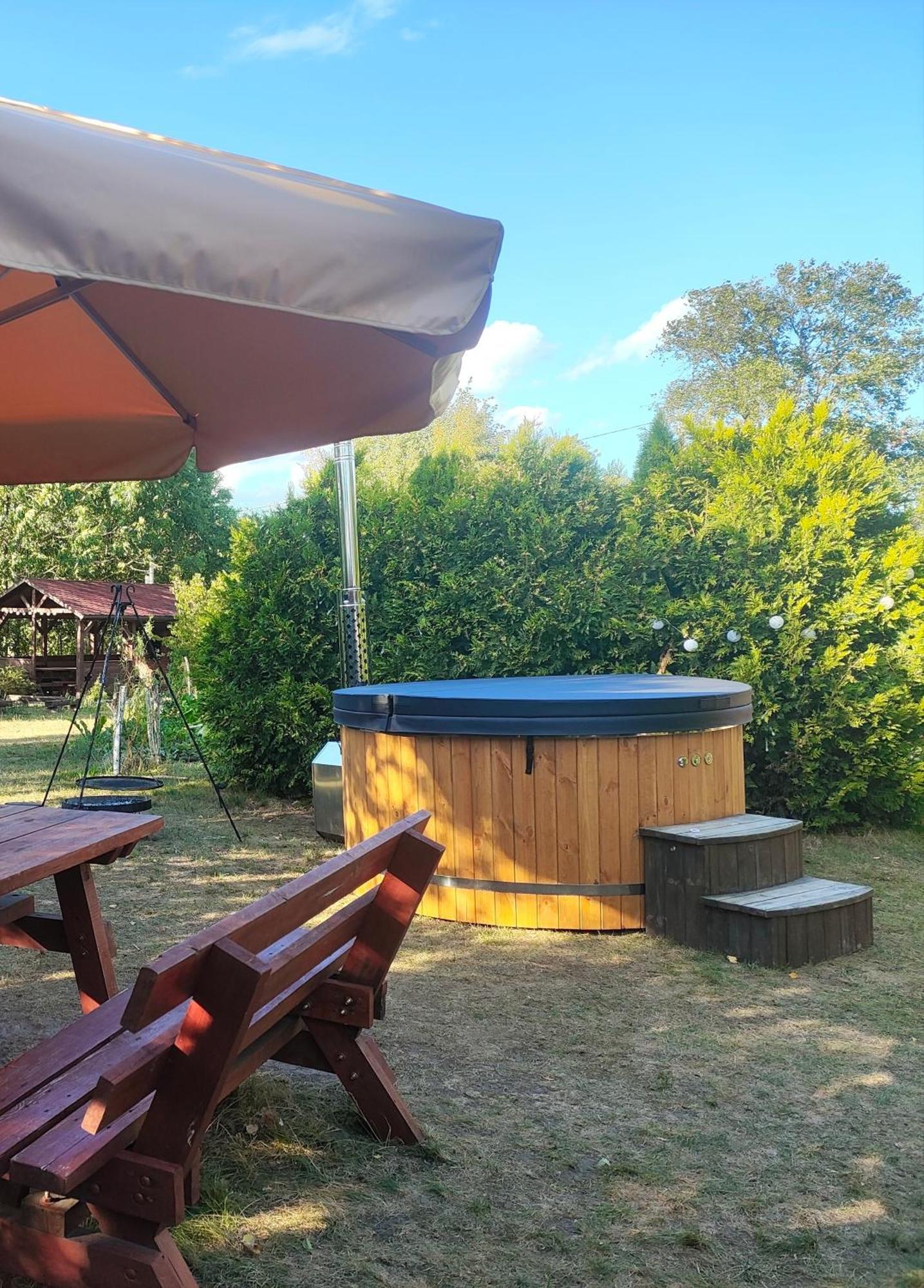 Dolistowka Apartamenty, Pole Namiotowe, Balia Z Jacuzzi, Ogrod Warzywny Dla Gosci, Plac Zabaw Dla Dzieci Goniądz Exterior foto